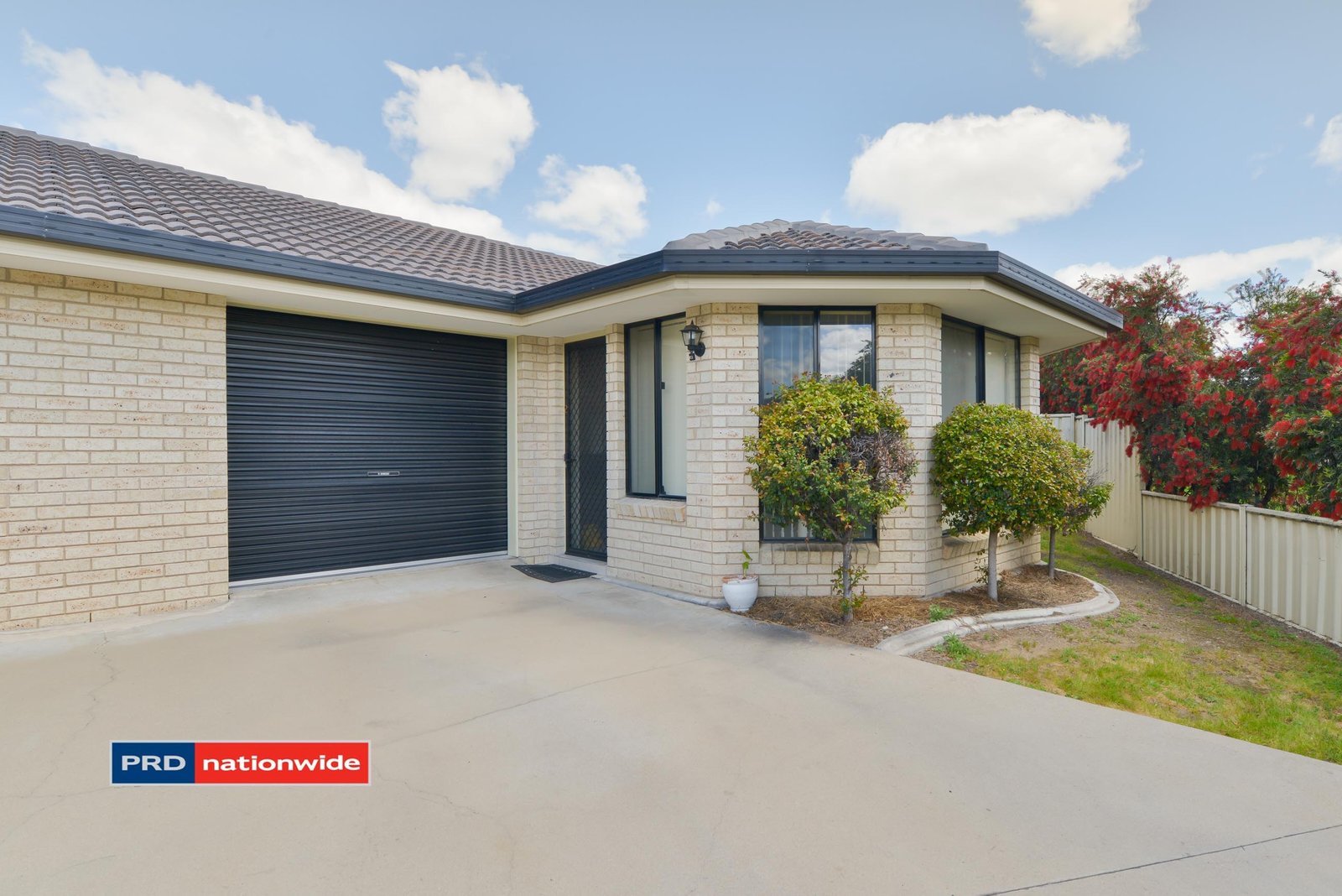 2/27 Karwin Street TAMWORTH 1