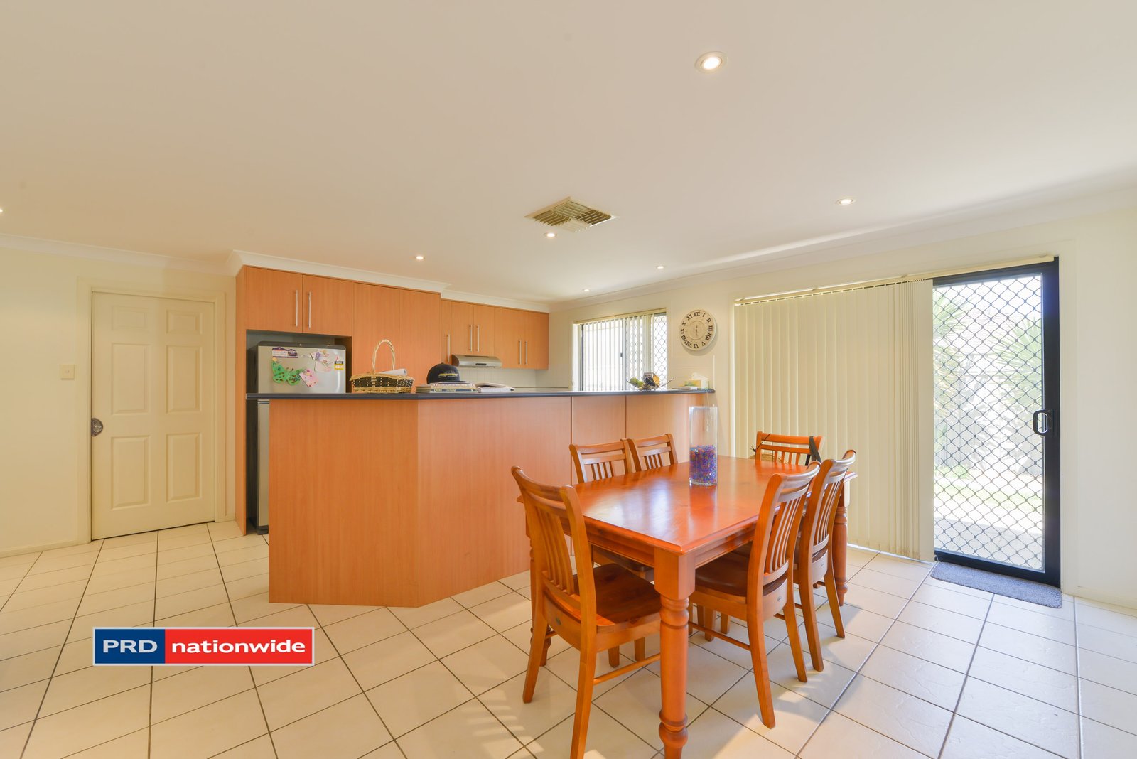 2/27 Karwin Street TAMWORTH 5