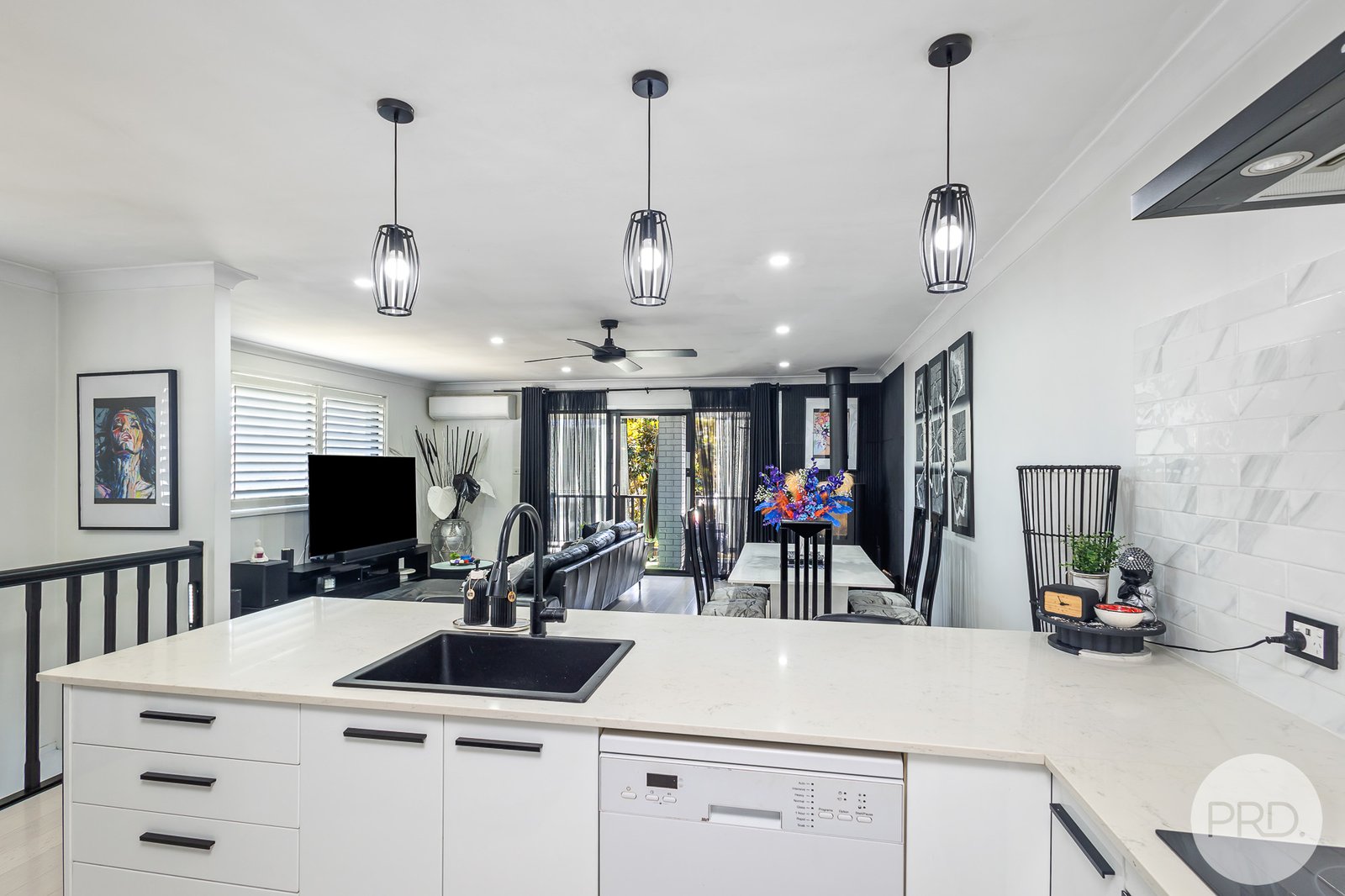 2/27 Leonard Avenue SHOAL BAY 3