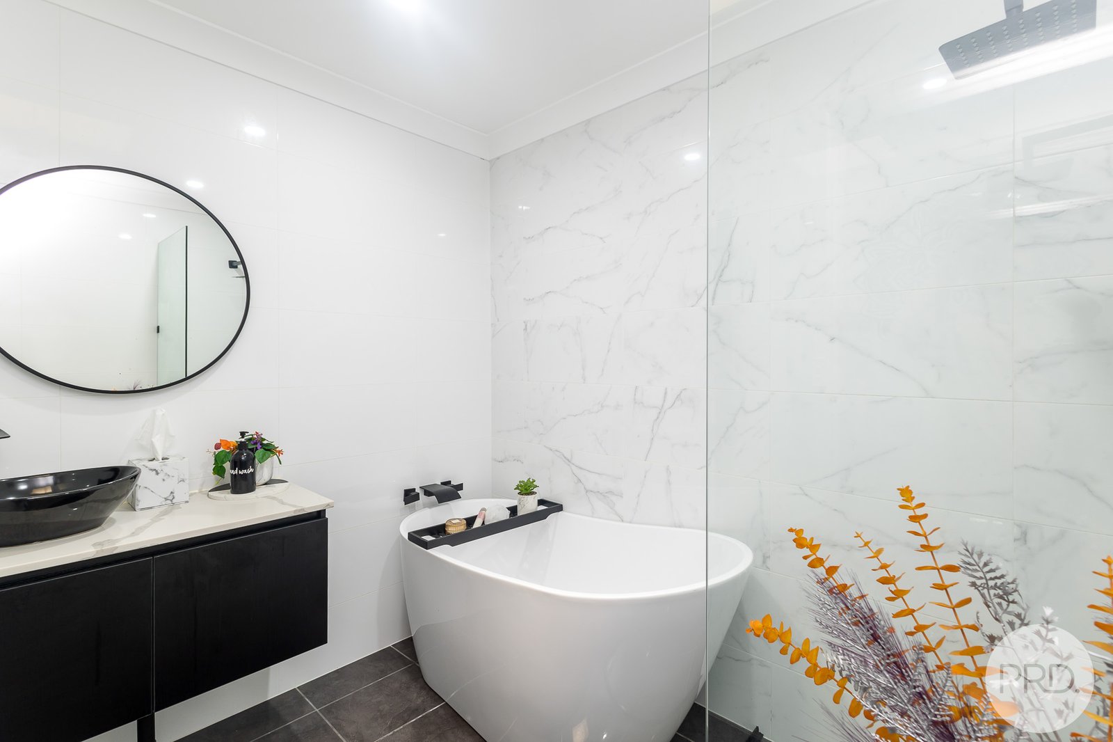2/27 Leonard Avenue SHOAL BAY 18