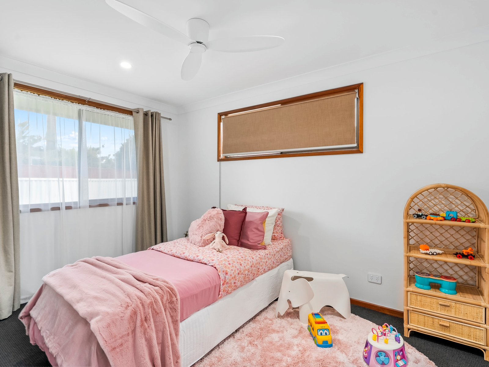 227 Mallawa Drive PALM BEACH 12