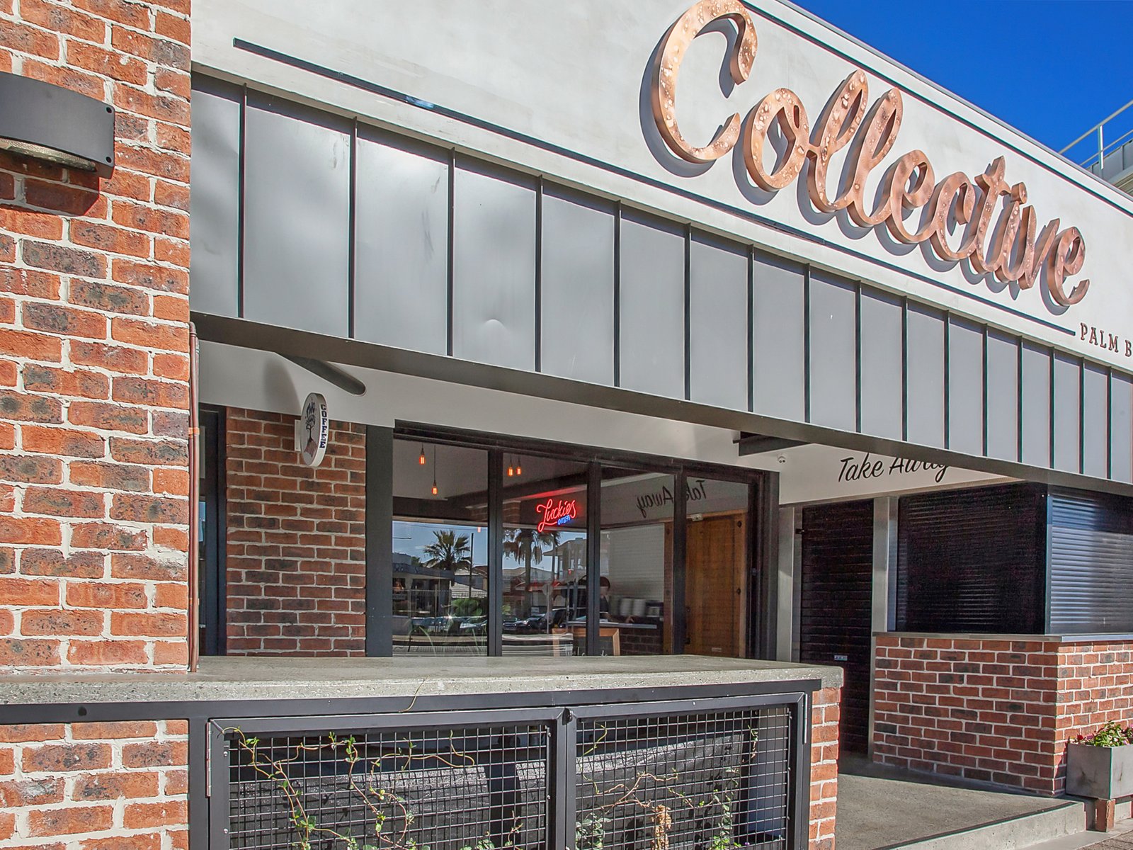 227 Mallawa Drive PALM BEACH 18