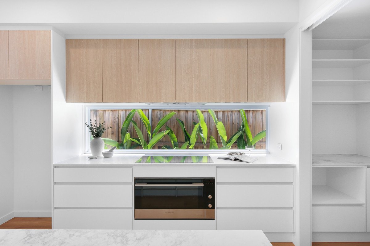 2/27 Miami Shore Parade Miami 7