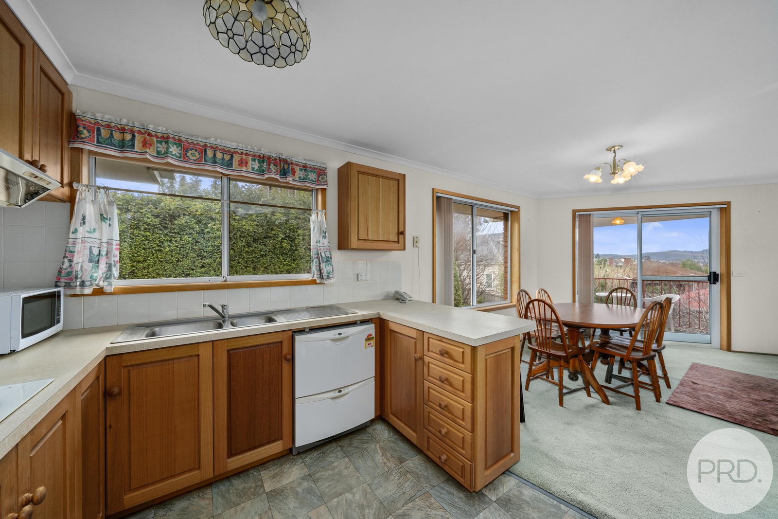 2/27 Parliament Street SANDY BAY 3