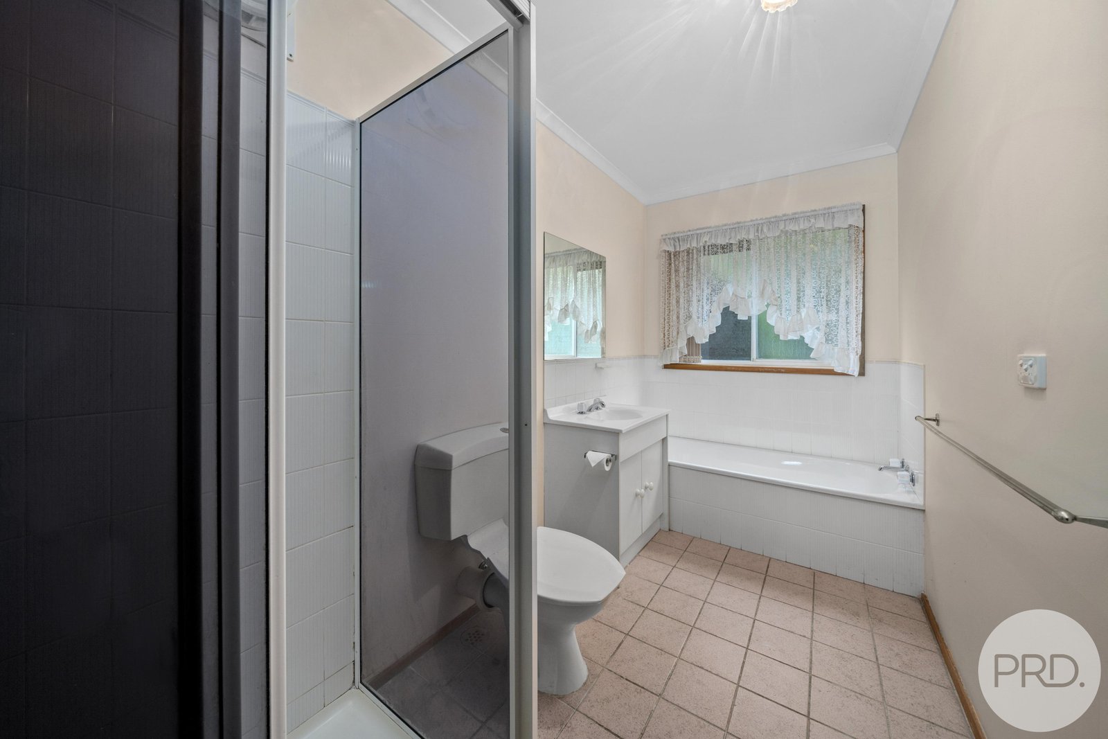 2/27 Parliament Street SANDY BAY 8