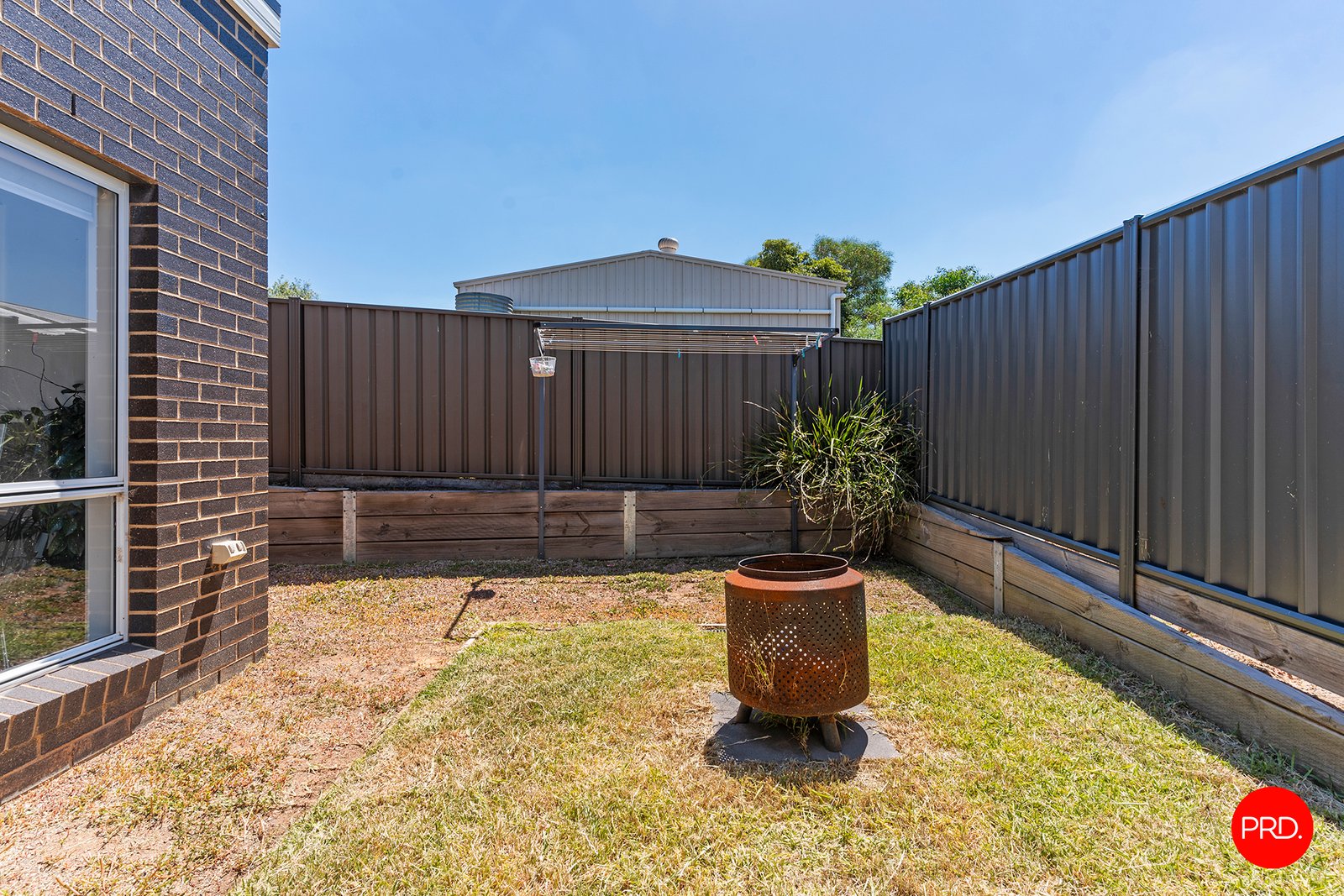 2/27 Prouses Road NORTH BENDIGO 13