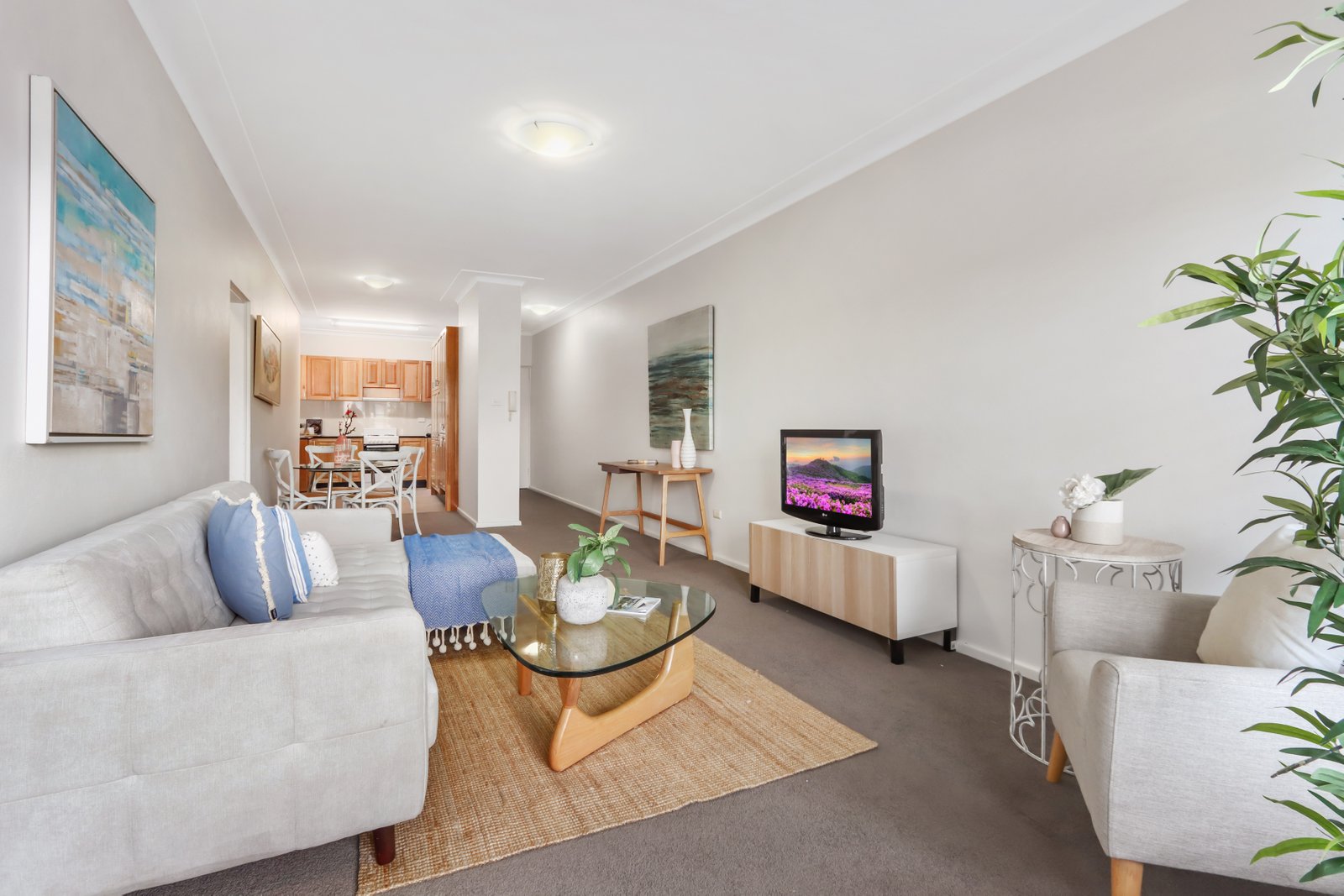 2/27 Wonoona Parade East  OATLEY 1
