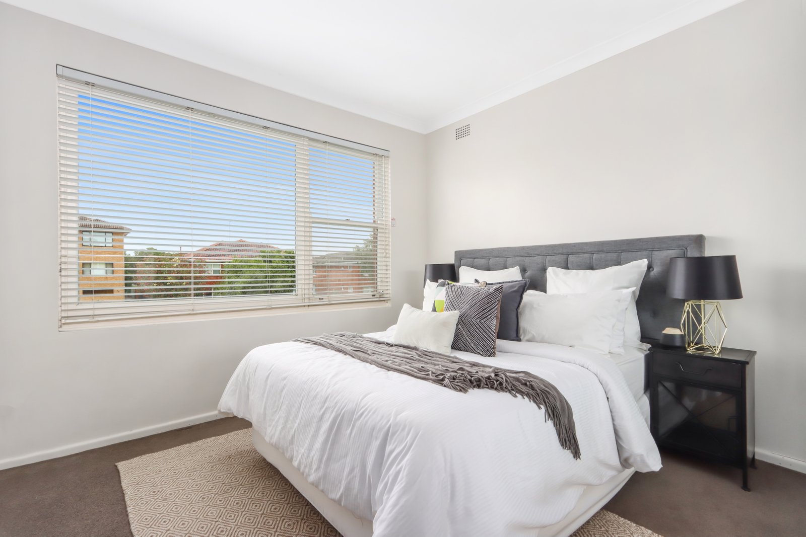 2/27 Wonoona Parade East  OATLEY 3