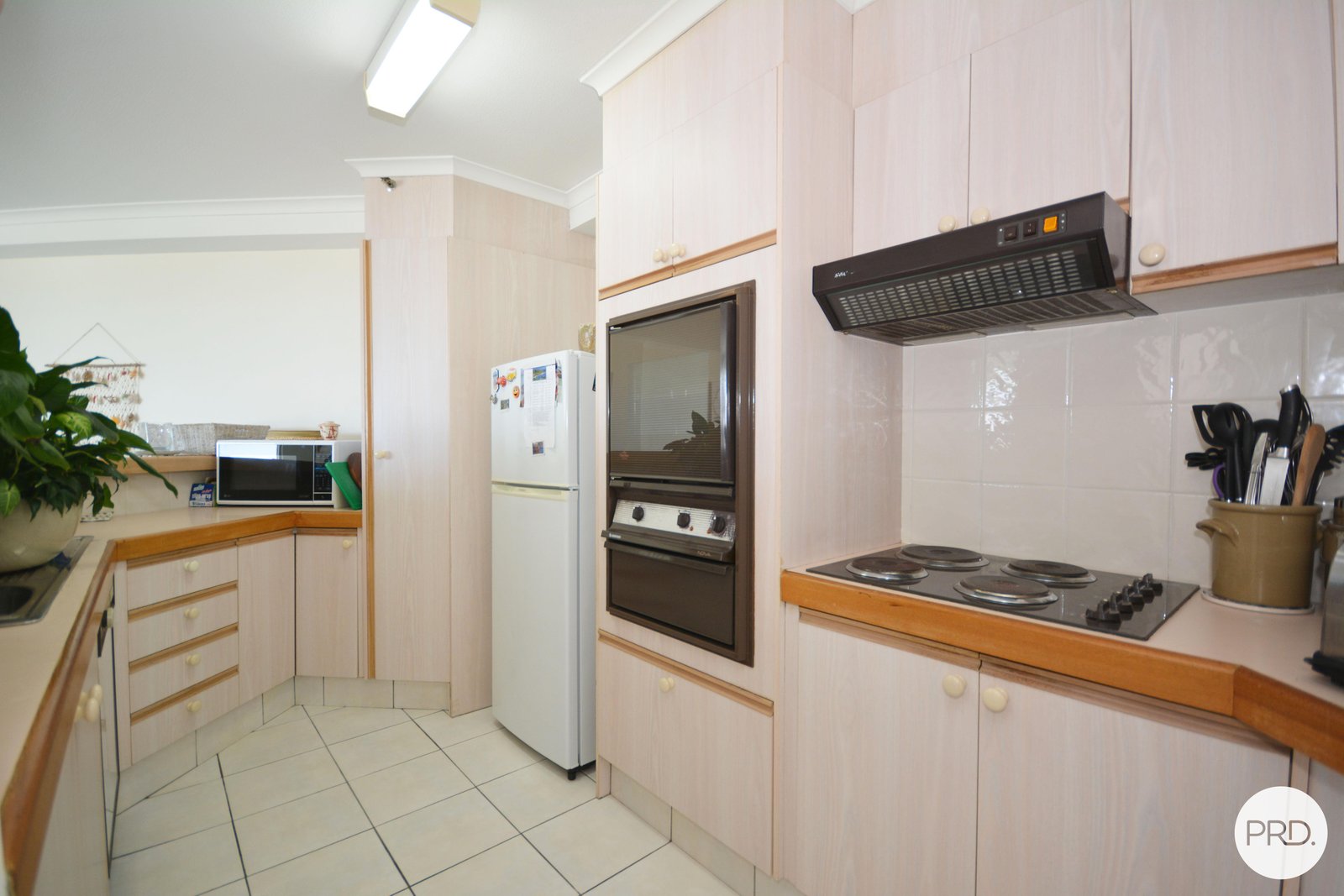 22/70-80 Marine Parade COOLANGATTA 2