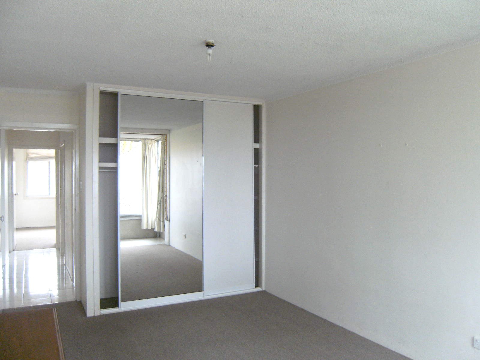 2/270 The Esplanade BURLEIGH HEADS 5