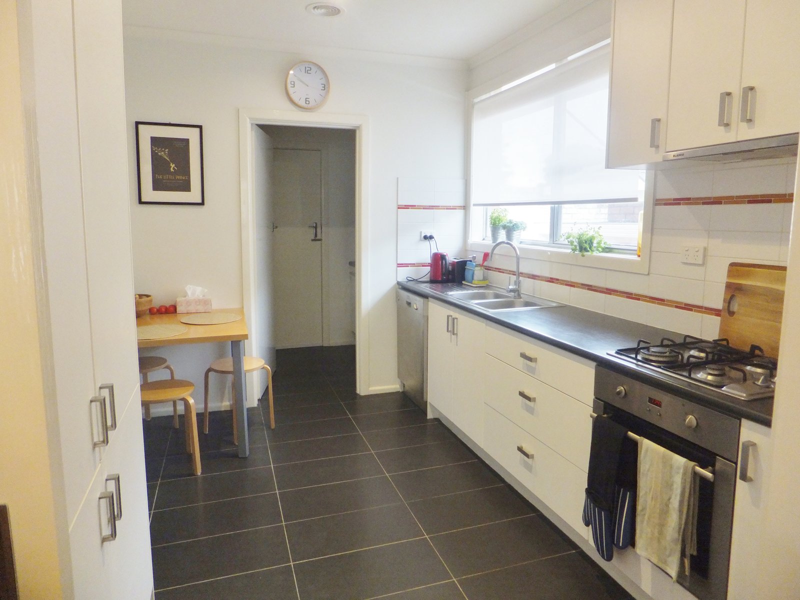 Gallery: 2/270 Warrigal Road
