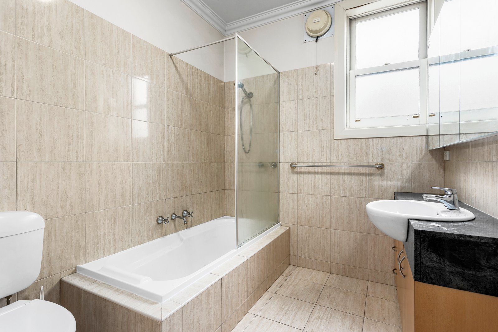 Real Estate and Property in 2/271 Balaclava Road, Caulfield North, VIC