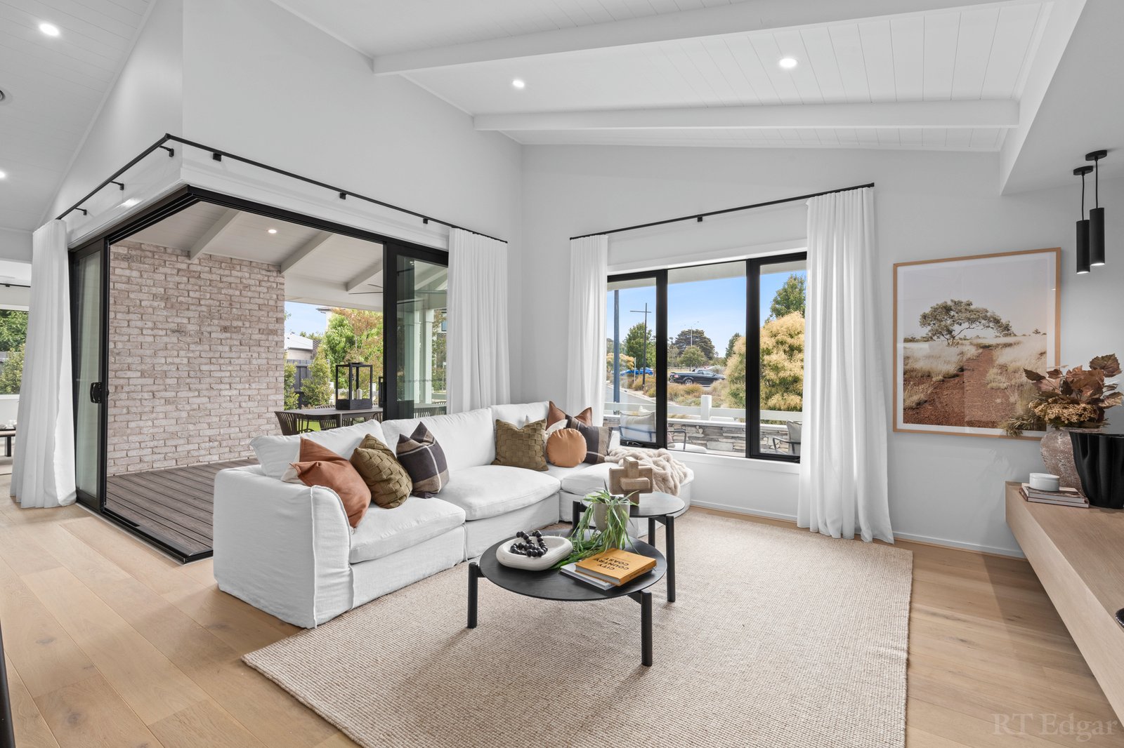 Real Estate and Property in 2271 Warralily Boulevard, Armstrong Creek, VIC