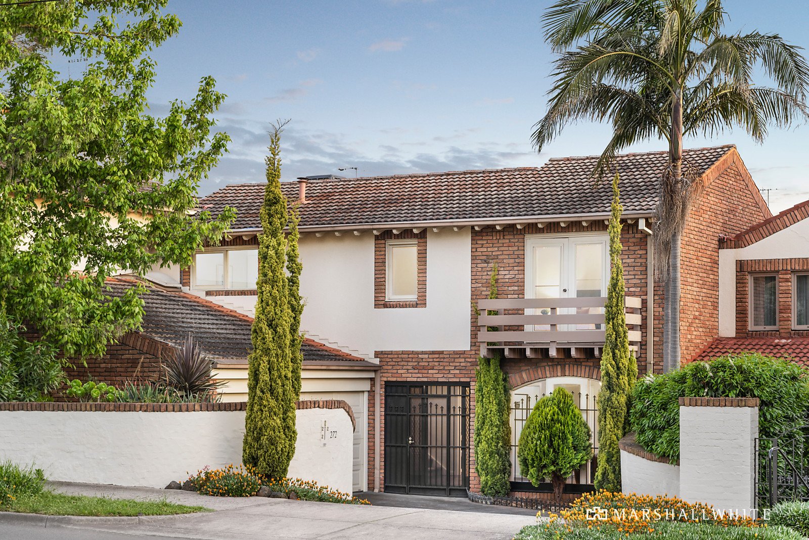 2/272 Cotham Road Kew 1298140 Marshall White