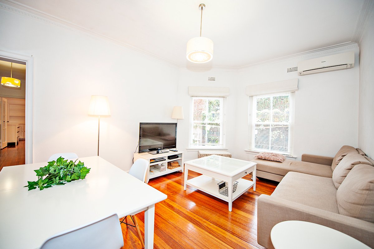 Gallery: 2/272 Walsh Street