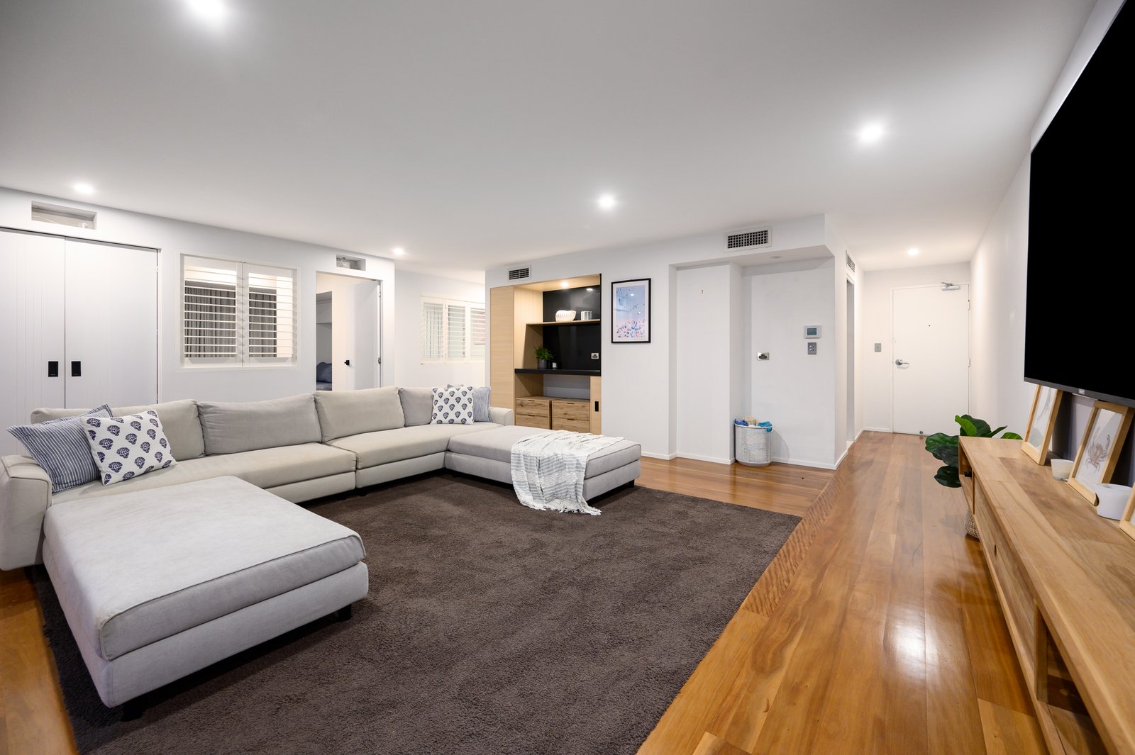 22/77 Brighton Parade SOUTHPORT 2