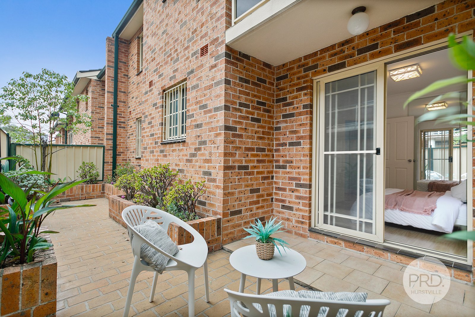 22/79-81 Woniora Road HURSTVILLE 9