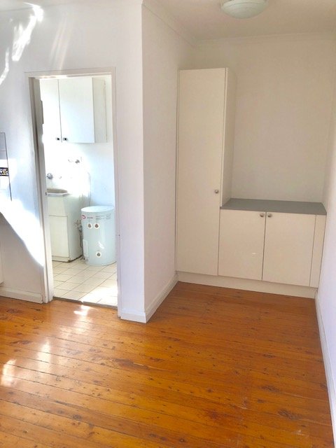2/28 Augusta Street PUNCHBOWL 3