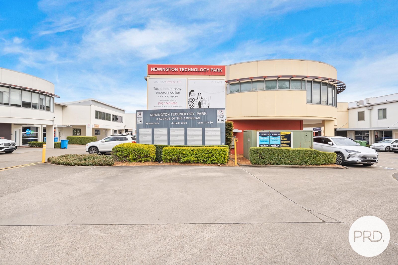 22/8 Avenue of Americas  NEWINGTON 3