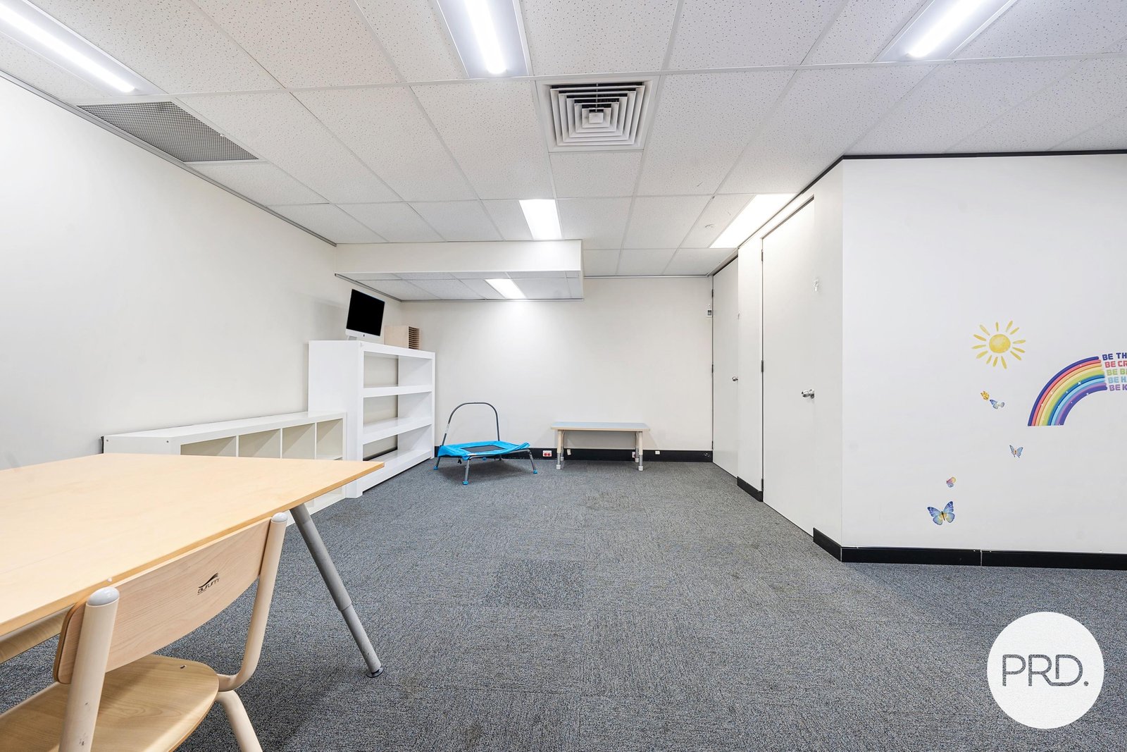 22/8 Avenue of Americas  NEWINGTON 5