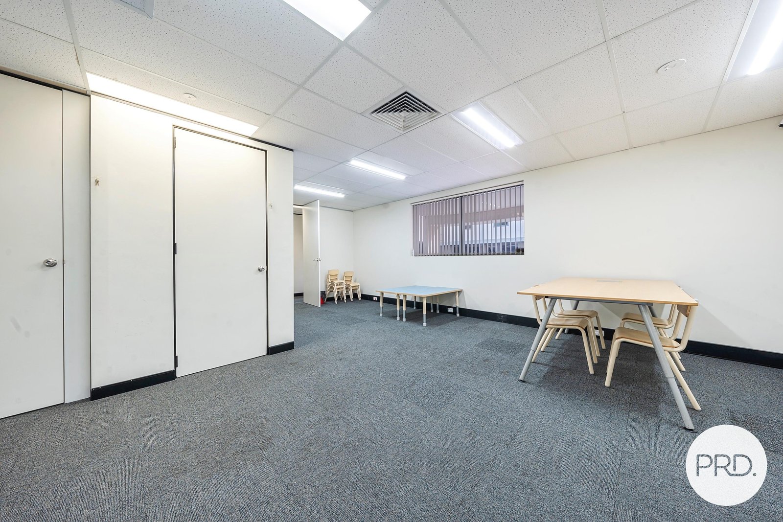 22/8 Avenue of Americas  NEWINGTON 6