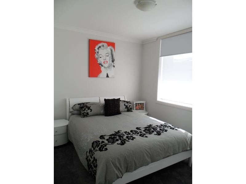 Gallery: 2/28 Bishop Street