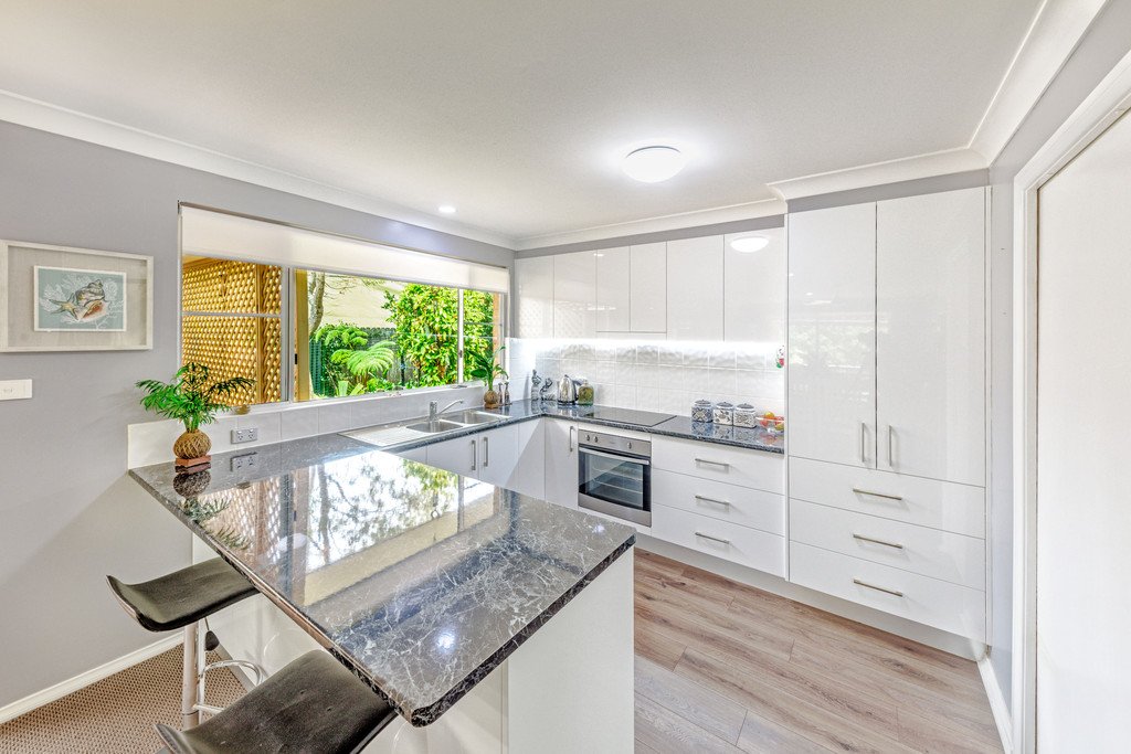 2/28 Blackbutt Crescent LAURIETON 2