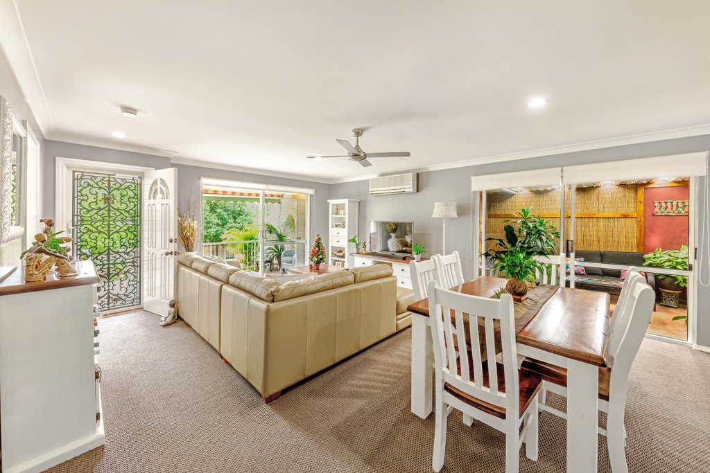 2/28 Blackbutt Crescent LAURIETON 3