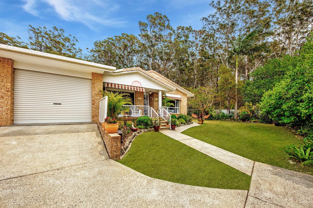 2/28 Blackbutt Crescent LAURIETON 8