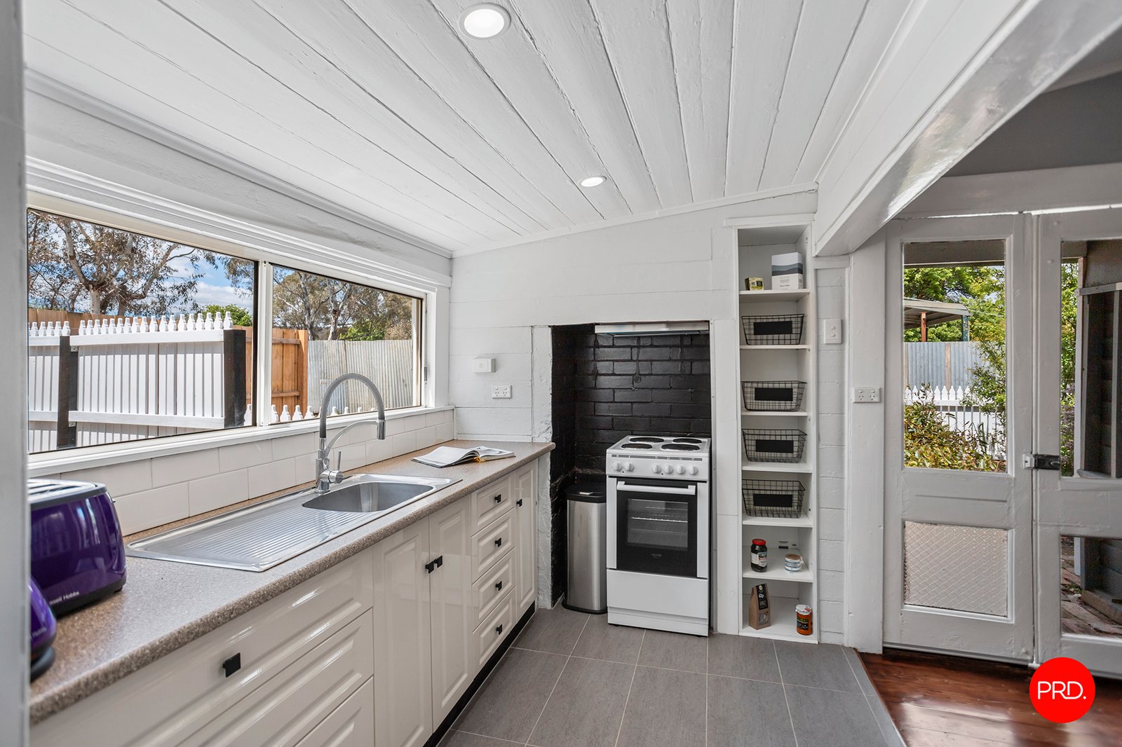 228 High Street HEATHCOTE 6