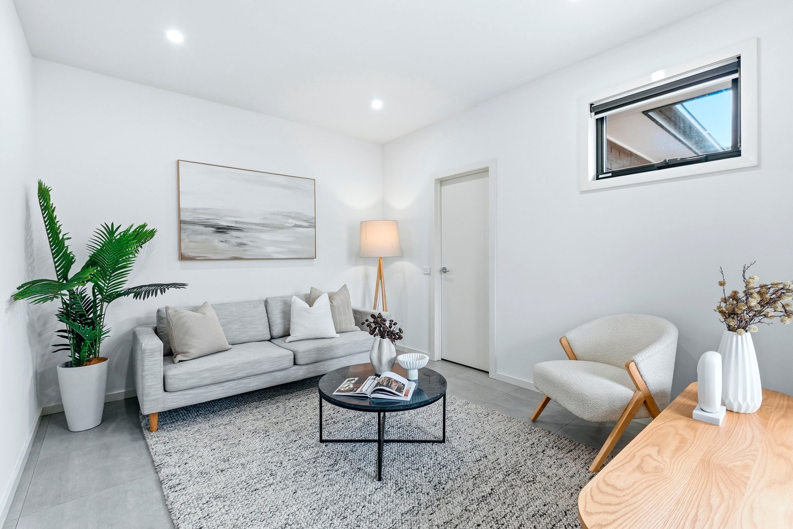 Gallery: 2/28 Irwin Avenue