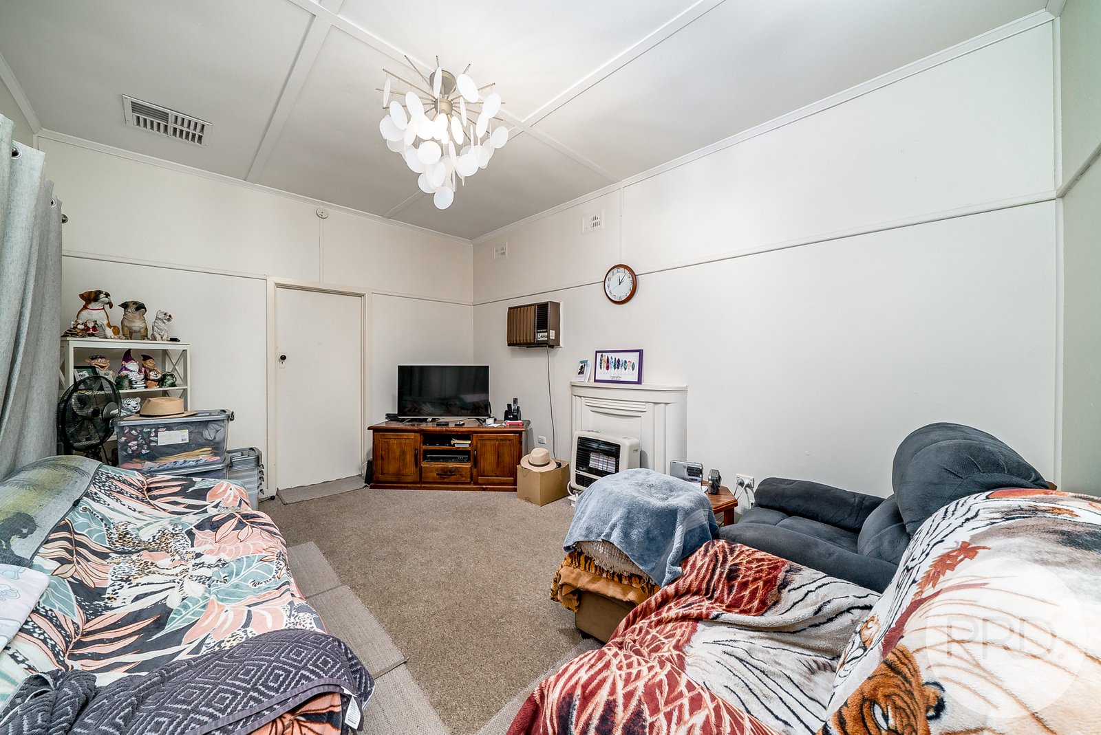 228 Lake Albert Road KOORINGAL 4