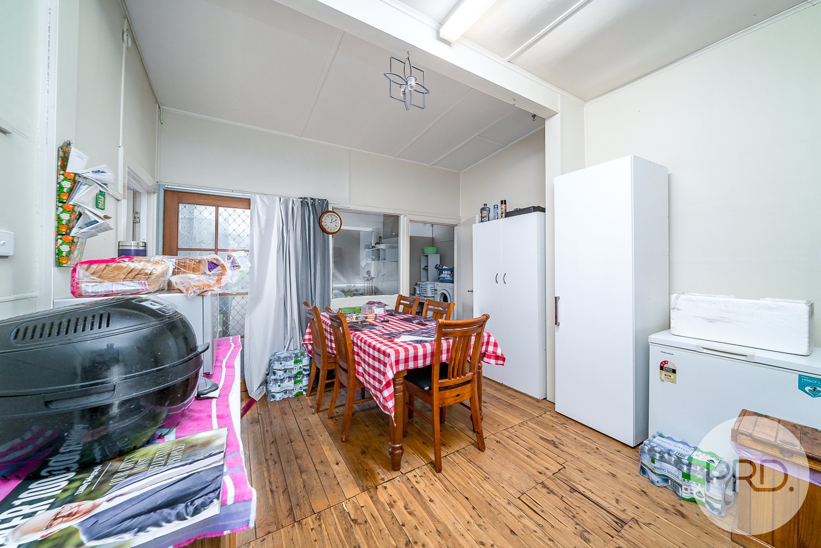 228 Lake Albert Road KOORINGAL 9