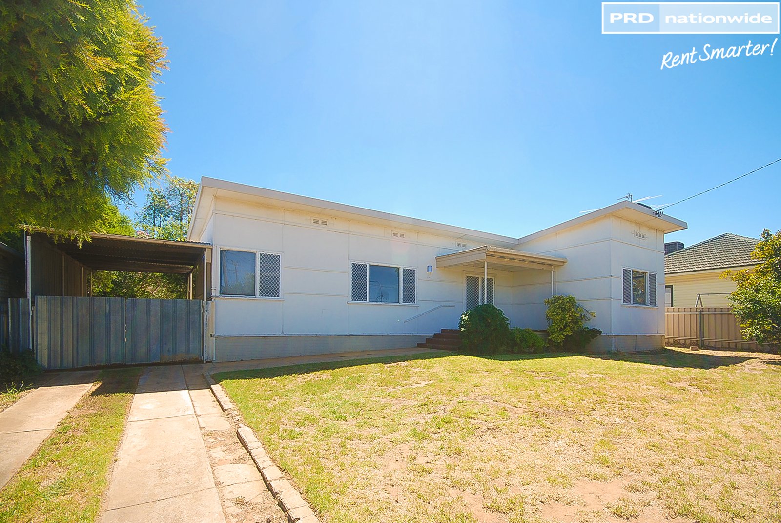 228 Lake Albert Road LAKE ALBERT 1