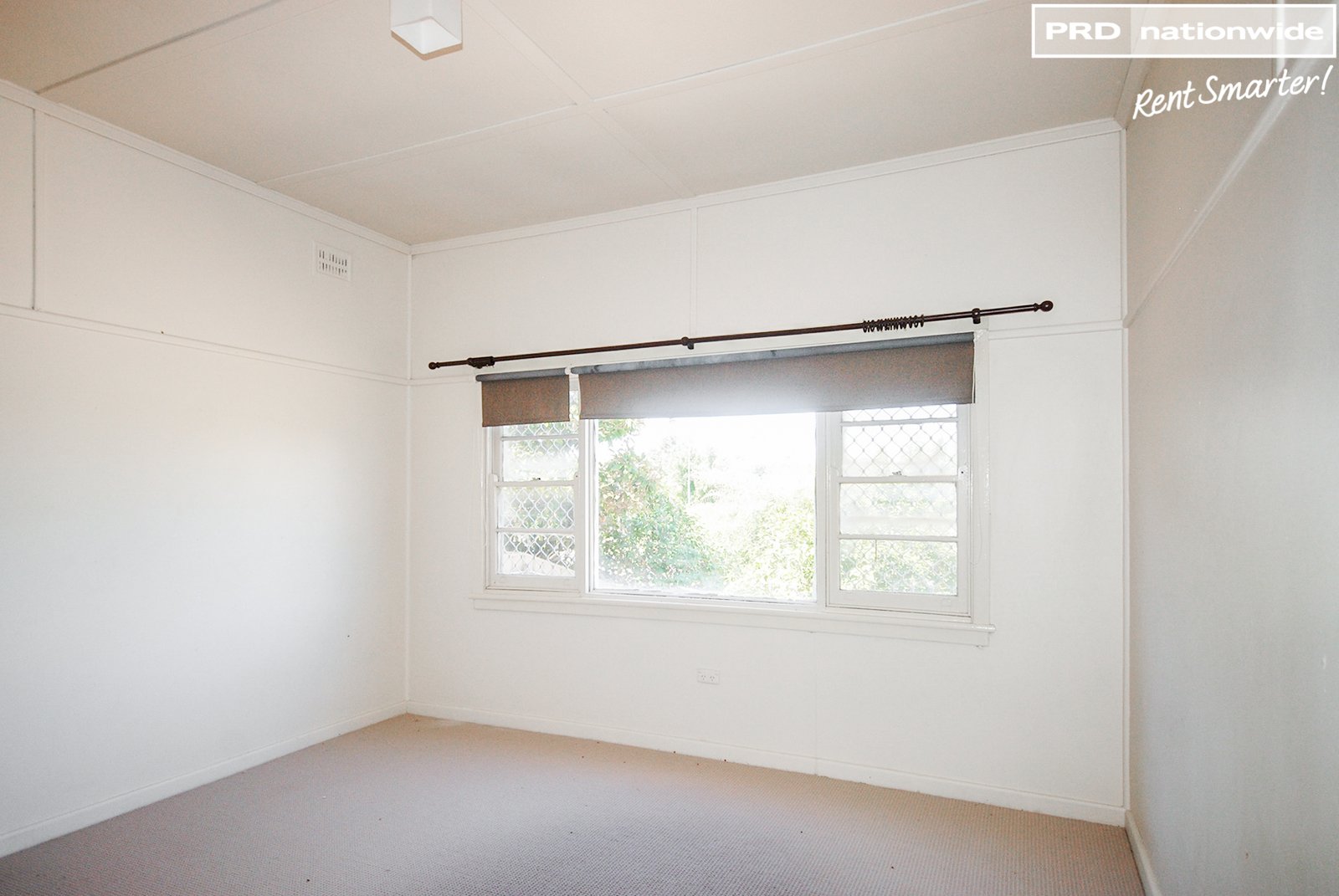 228 Lake Albert Road LAKE ALBERT 9