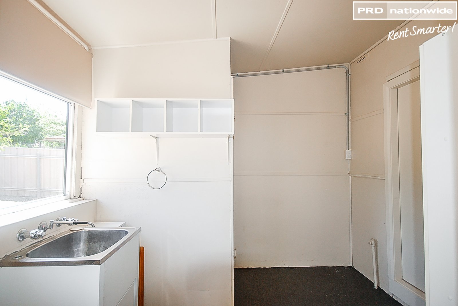 228 Lake Albert Road LAKE ALBERT 10
