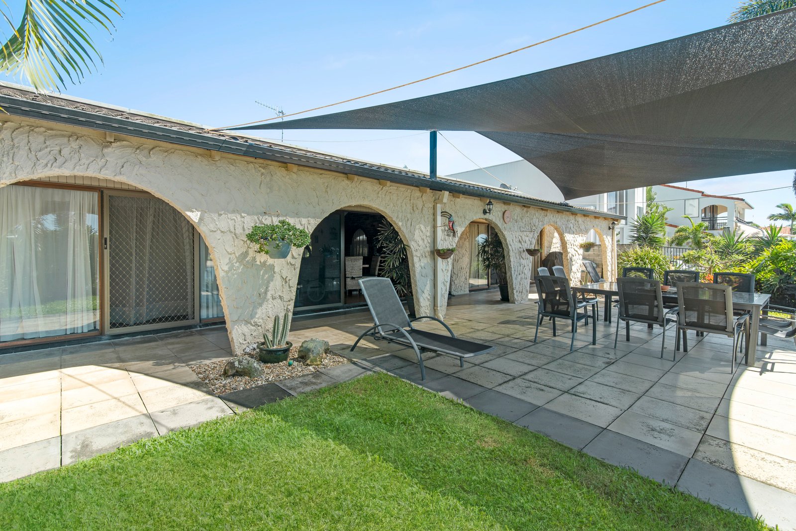 228 Mallawa Drive PALM BEACH 16