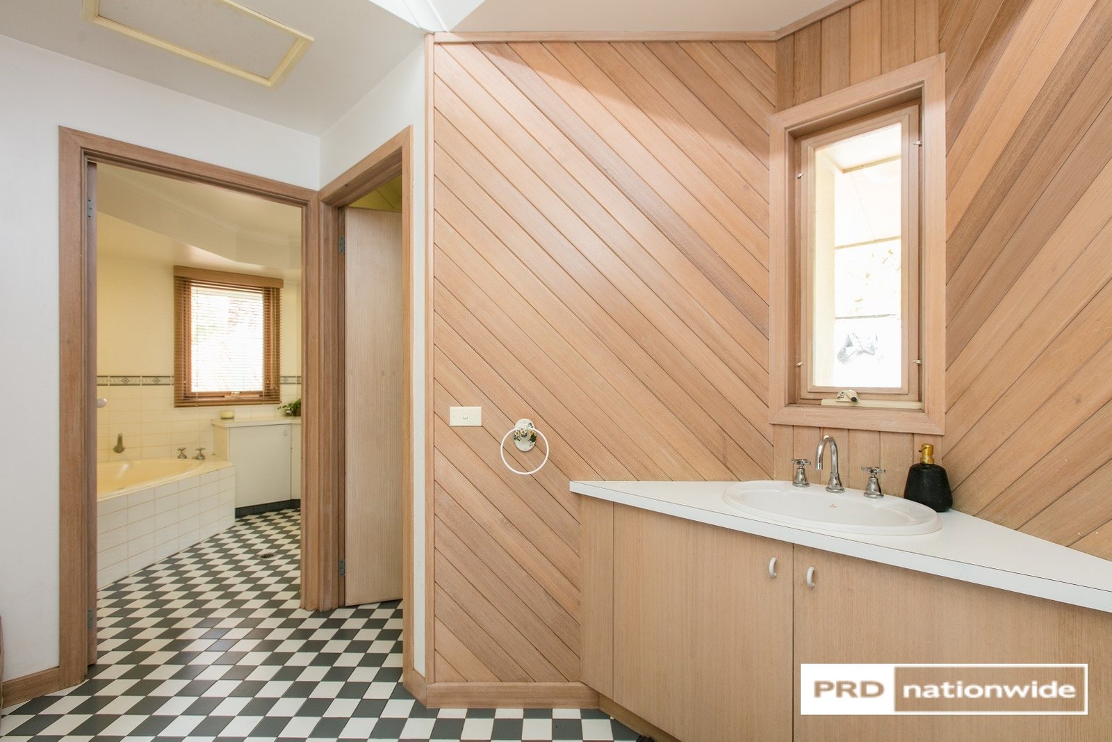 228 Myall Street CARDROSS 9