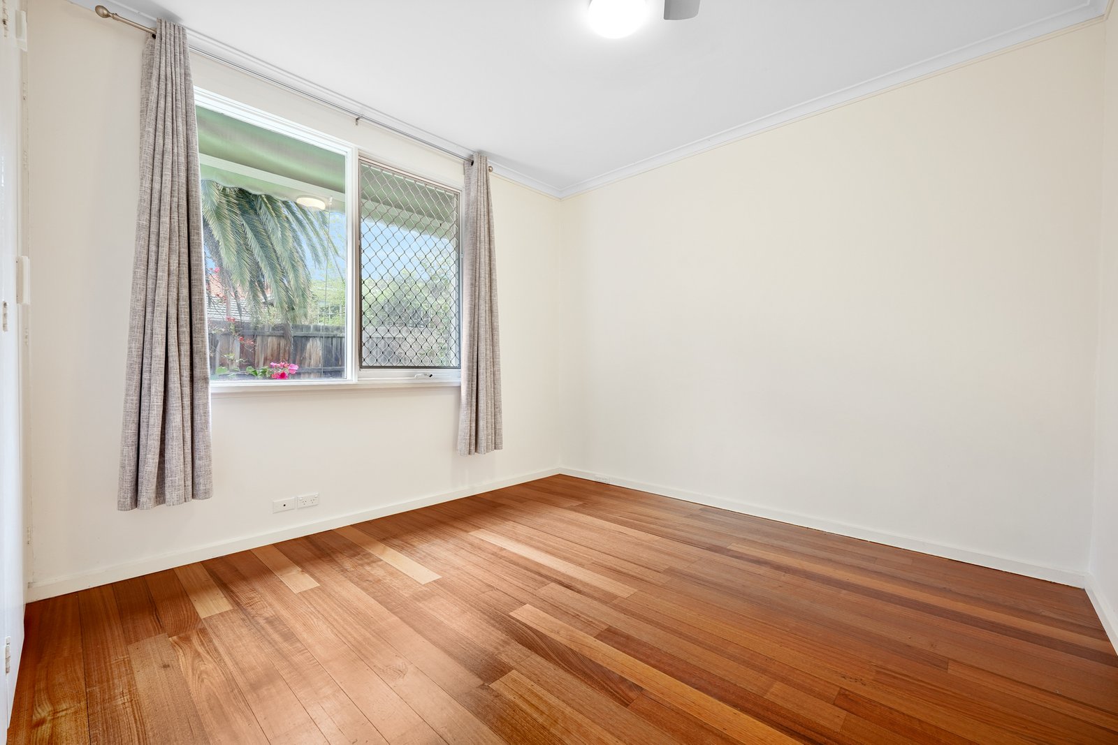 Gallery: 2/28 Nevis Street