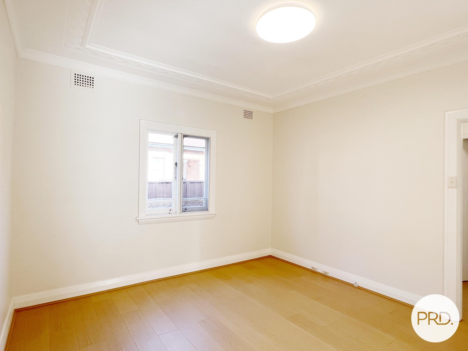228 Penshurst St  BEVERLY HILLS 2