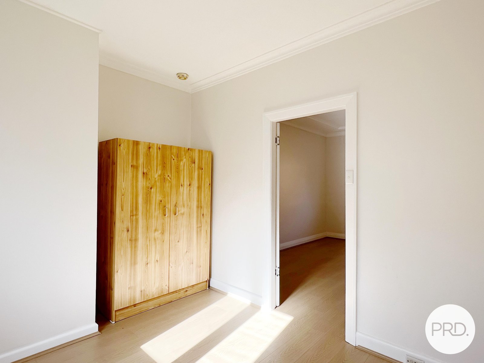 228 Penshurst St  BEVERLY HILLS 3
