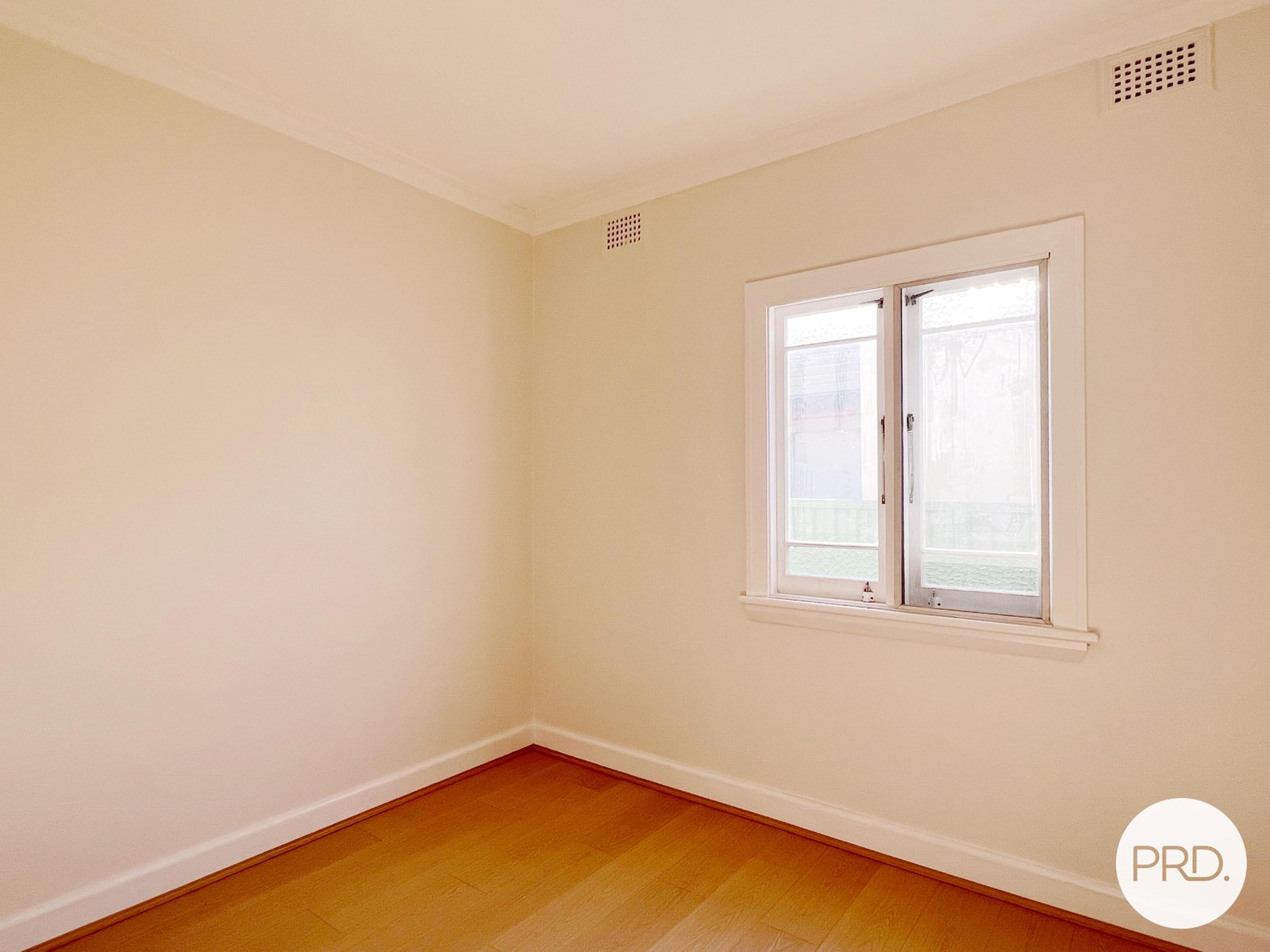 228 Penshurst St  BEVERLY HILLS 4