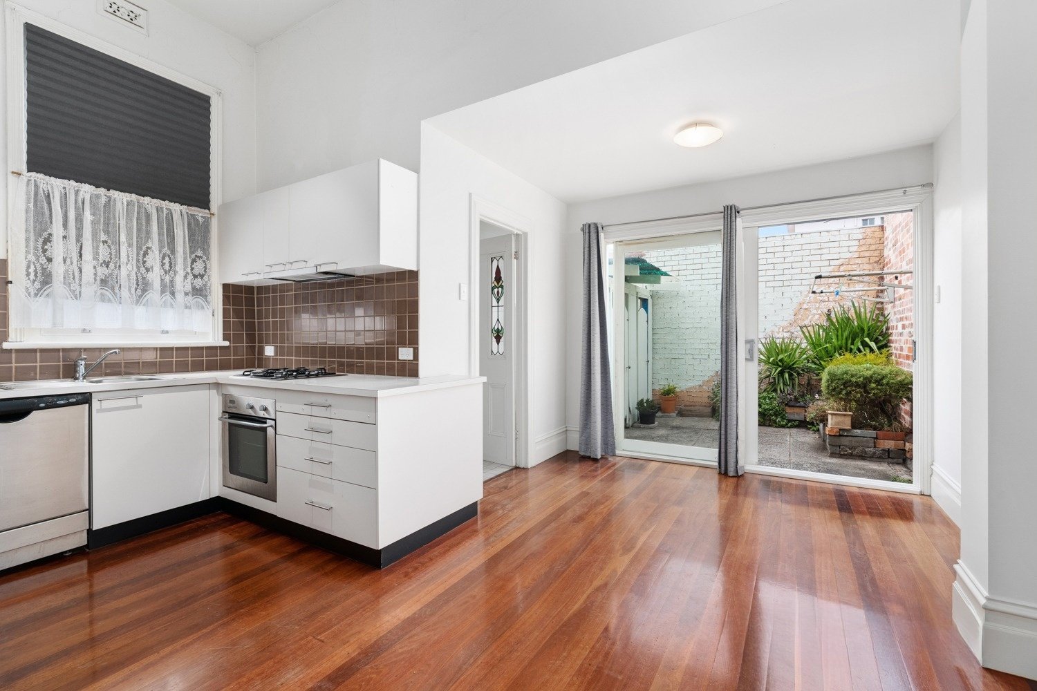 Gallery: 228 Stokes Street