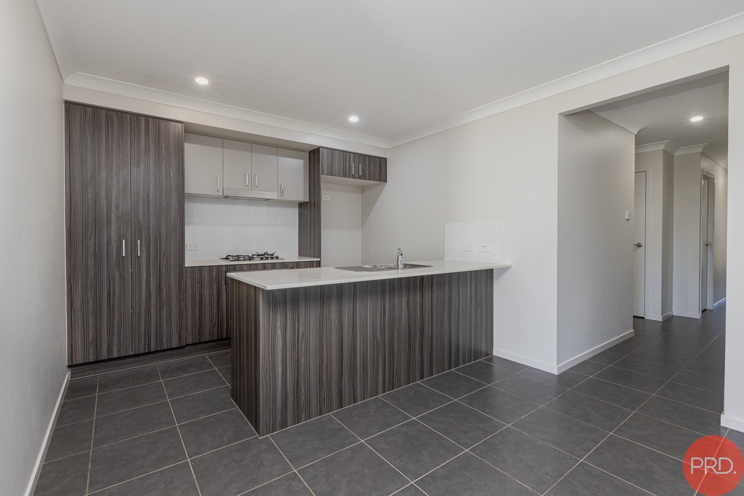 2/28 Thorncliffe Avenue THORNTON 7