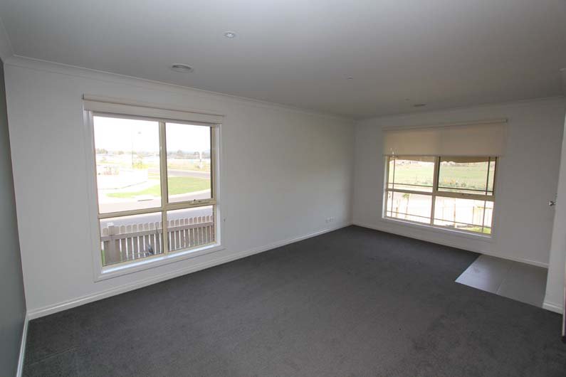 228 Walker Street SEBASTOPOL 2