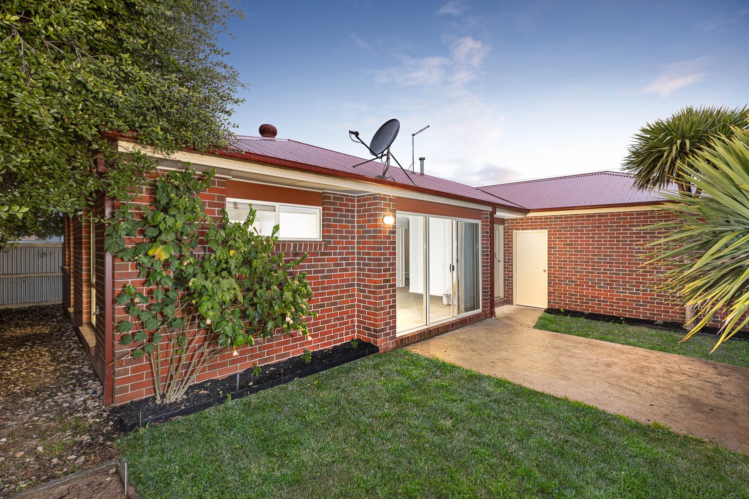 Gallery: 228 Walker Street