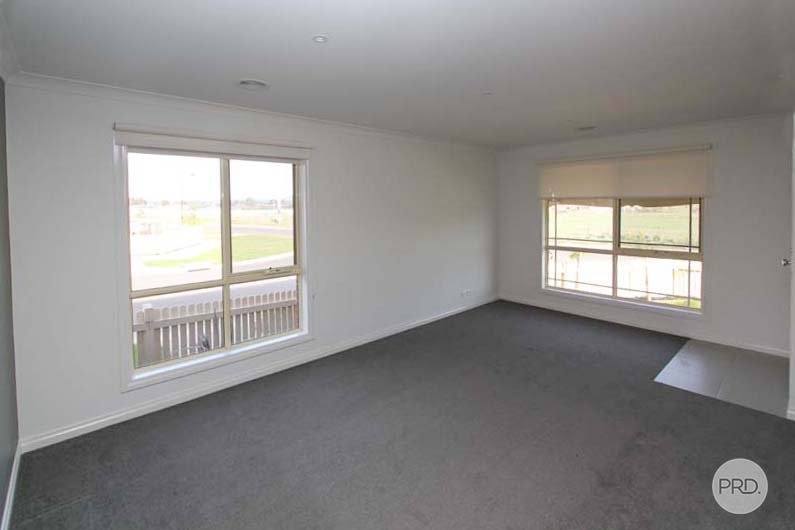 228 Walker Street SEBASTOPOL 4