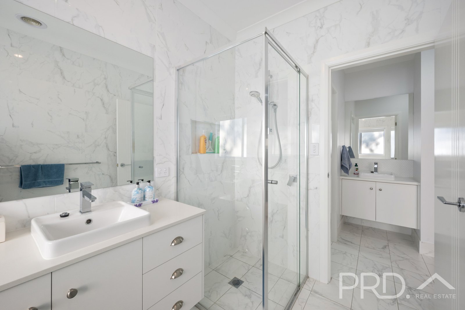 228 Wynyard Street TUMUT 16