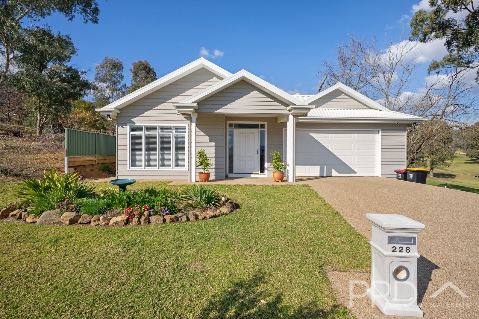 228 Wynyard Street TUMUT 25