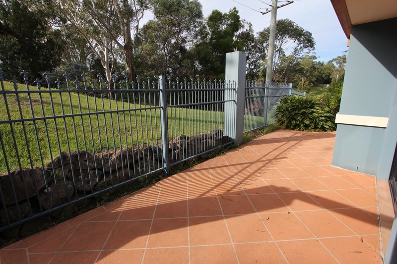 2/281 Cotlew Street West ASHMORE 2